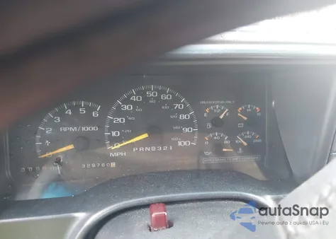 1998 Chevrolet Tahoe z USA, uszkodzony, nr VIN 3GNEK18RXWG106833